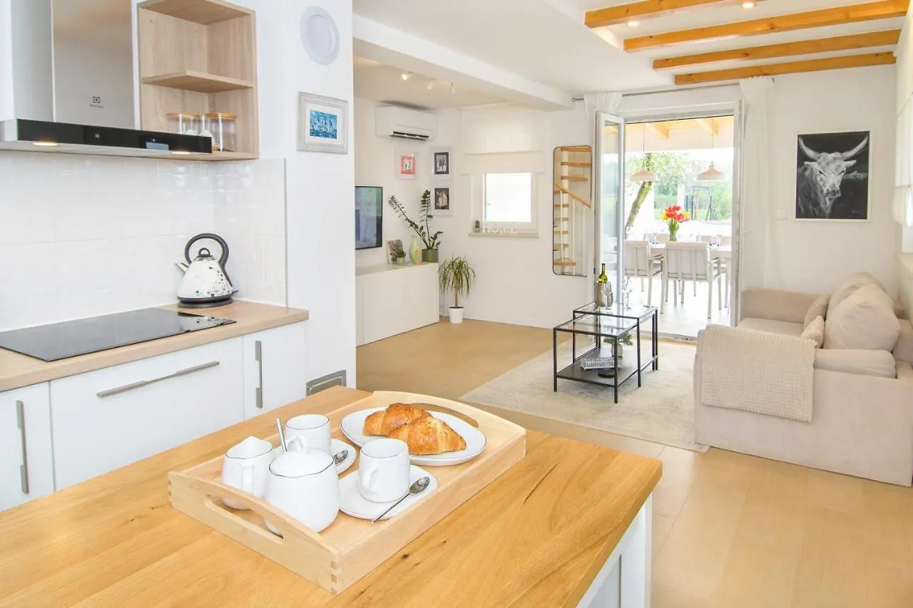 Holiday Home Country Retreat Visnjan Croatia