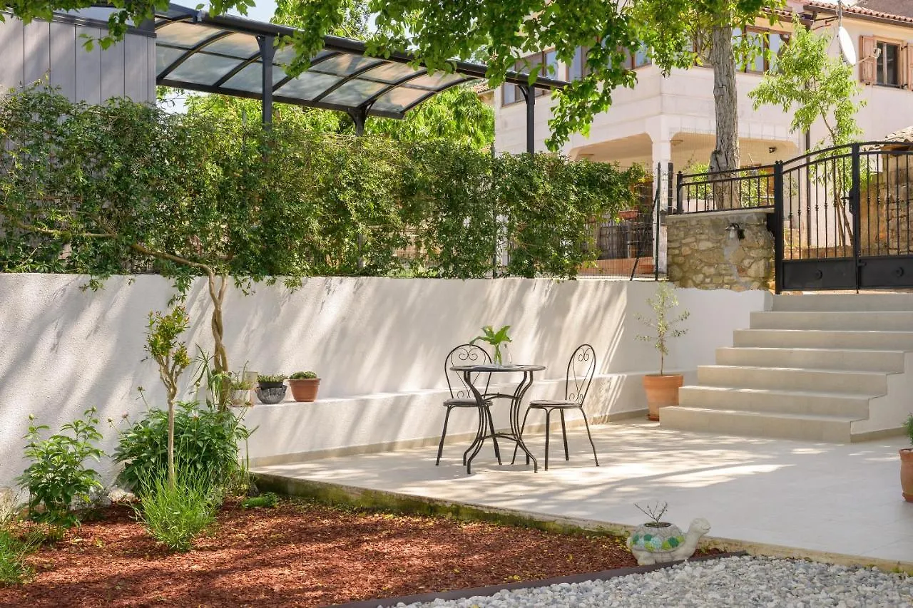 Holiday Home Country Retreat Visnjan Croatia
