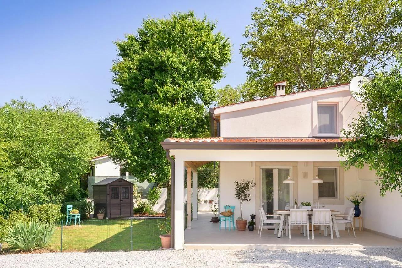 Holiday Home Country Retreat Visnjan