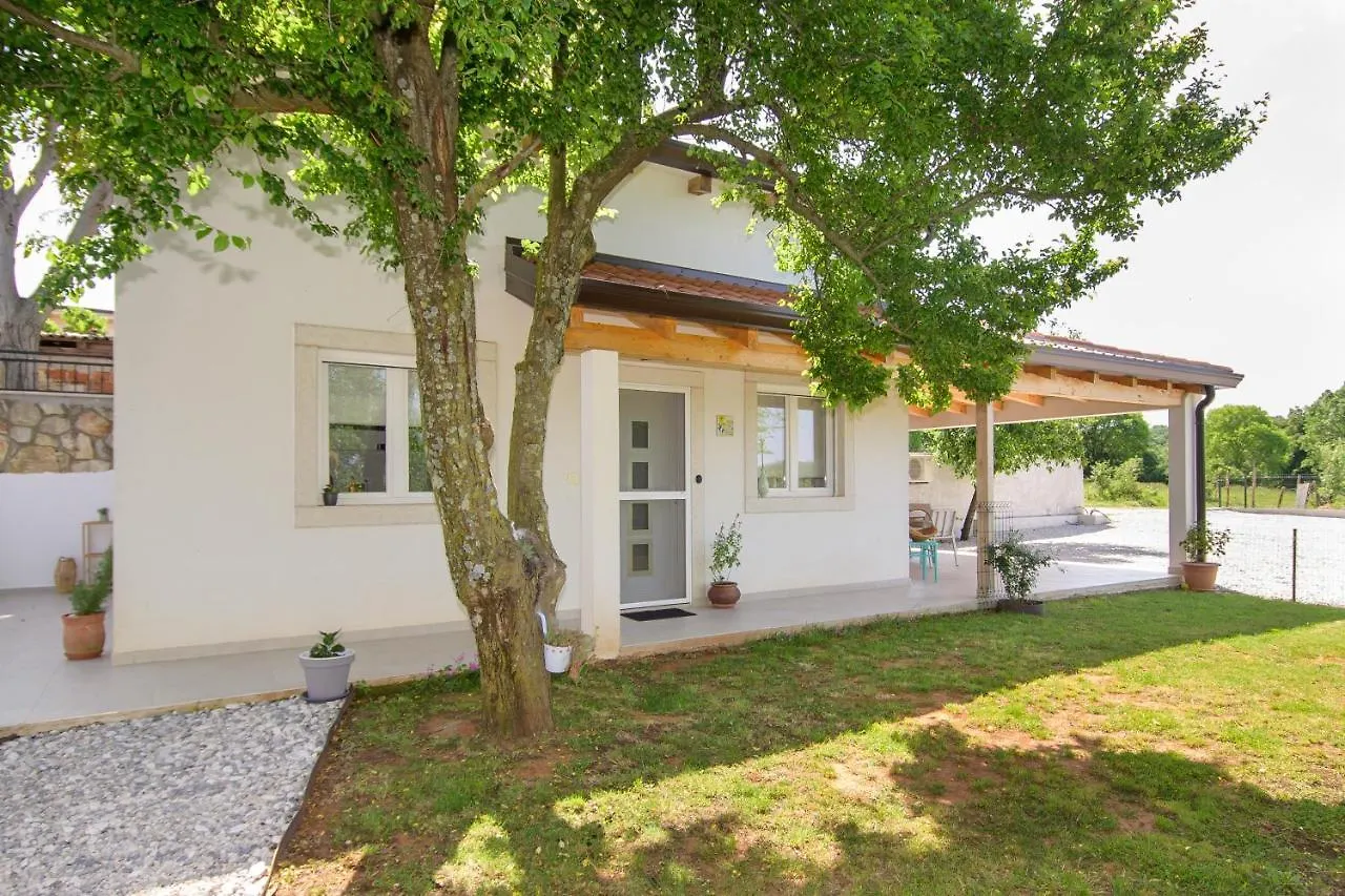 Holiday Home Country Retreat Visnjan 0*,  Croatia